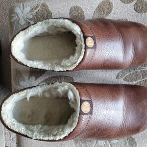 LIKE NEW- MERRELL Primo Chill Women's Slip On